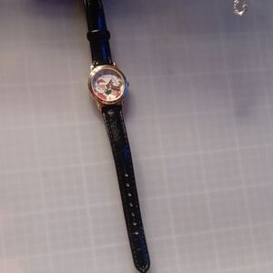 Elegant Black and Gold Women's Bracelet Watch